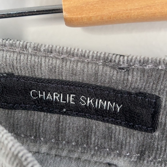 Lucky Brand Charlie Skinny Corduroy Pants Size 28 - Picture 2 of 4